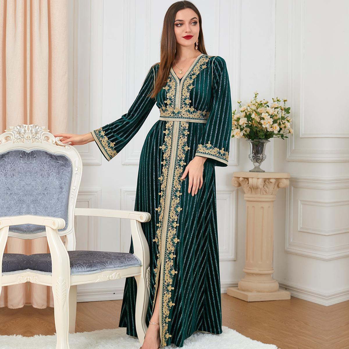 Muslim Abaya Slim-Fit Gilded Velvet Dress 32711 - Hiychic