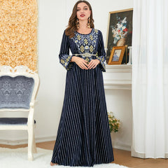 Muslim Women's Wear Robe Bronzing Fabric Embroidered Crew Neck Dress 3261 - Hiychic