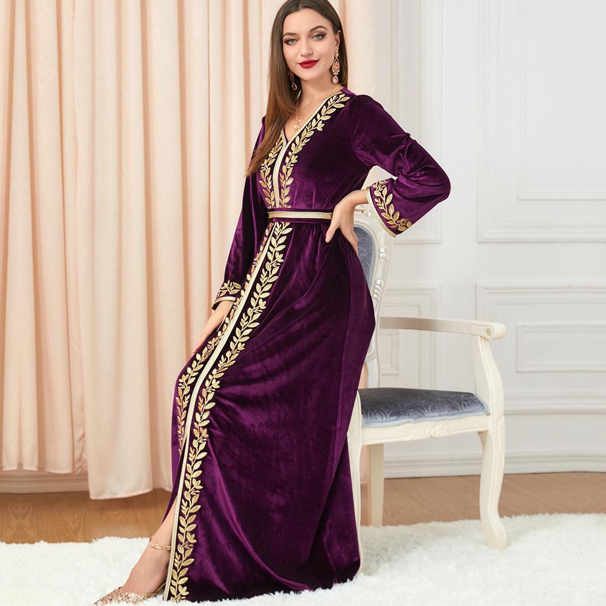 Muslim Autumn/Winter Women's Clothing Embroidered Abaya Velvet Dress 3270 - Hiychic