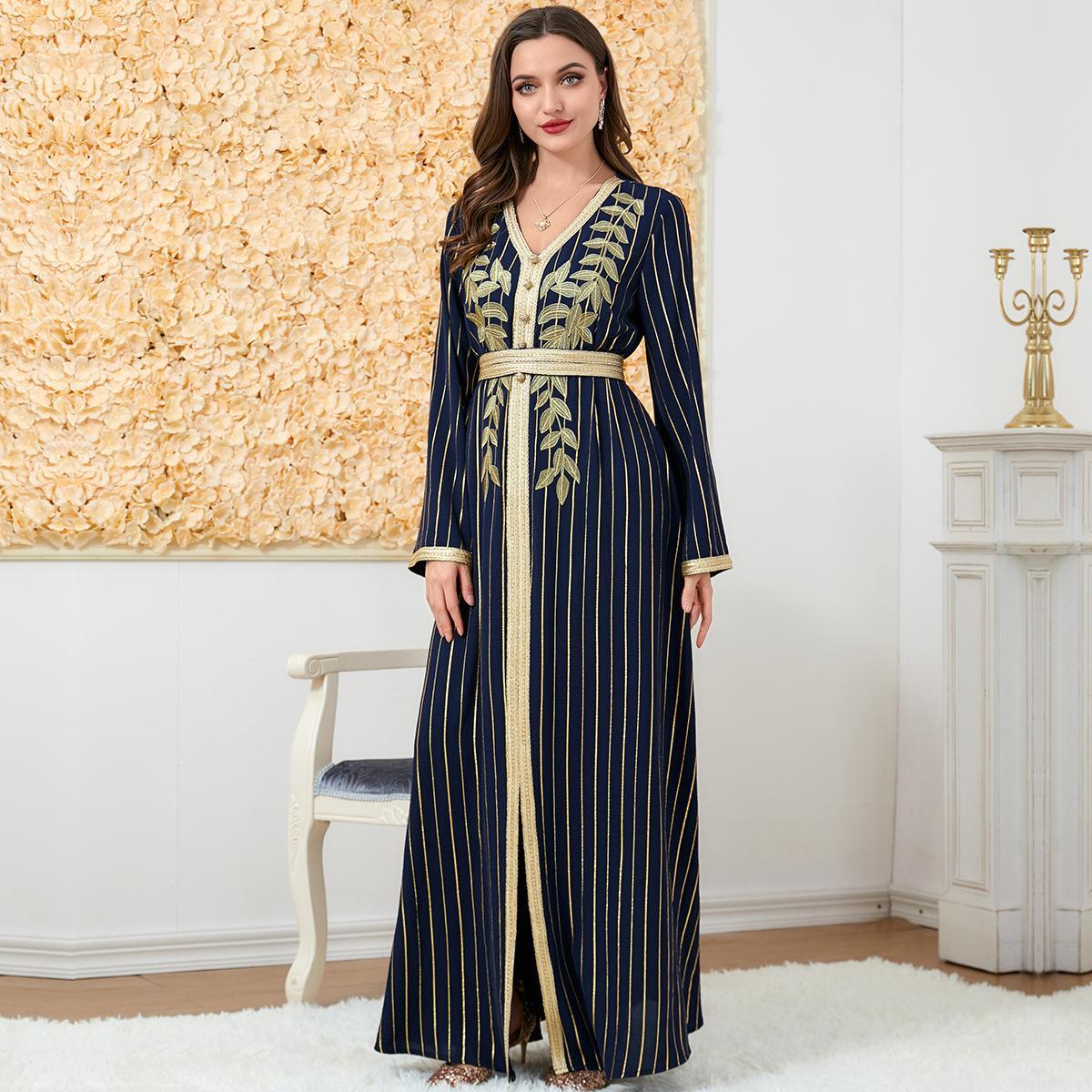 Muslim V-neck Embroidery Abaya Dress 3139 - Hiychic